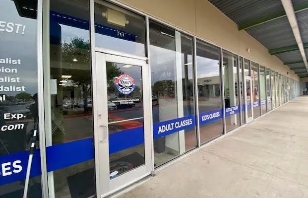 Clean window exterior in Central Texas